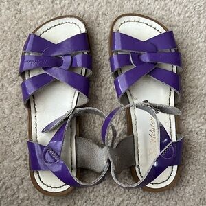 Kids Salt Water Sandals purple size 2